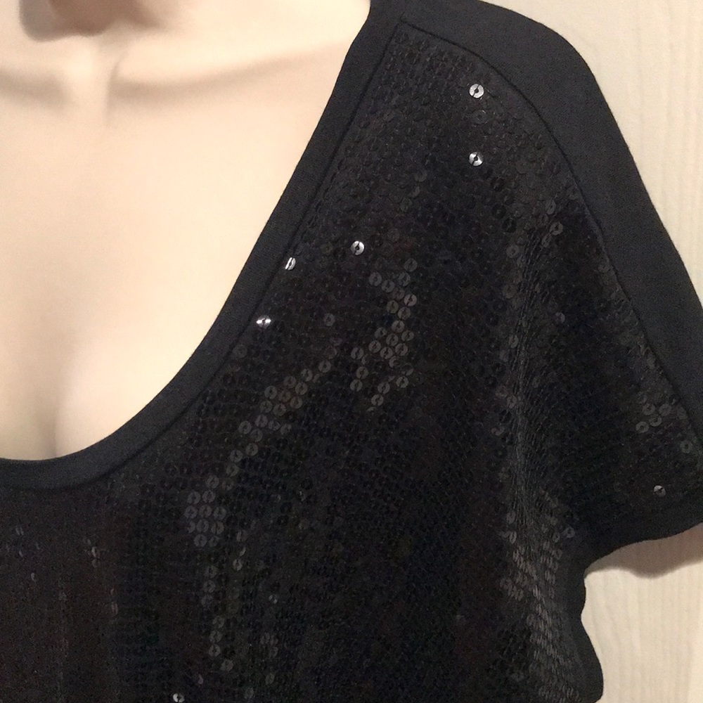 Express Top - Picture 2 of 6